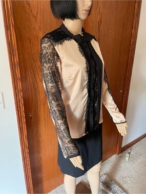 NWT: Forever 21 contemporary blouse